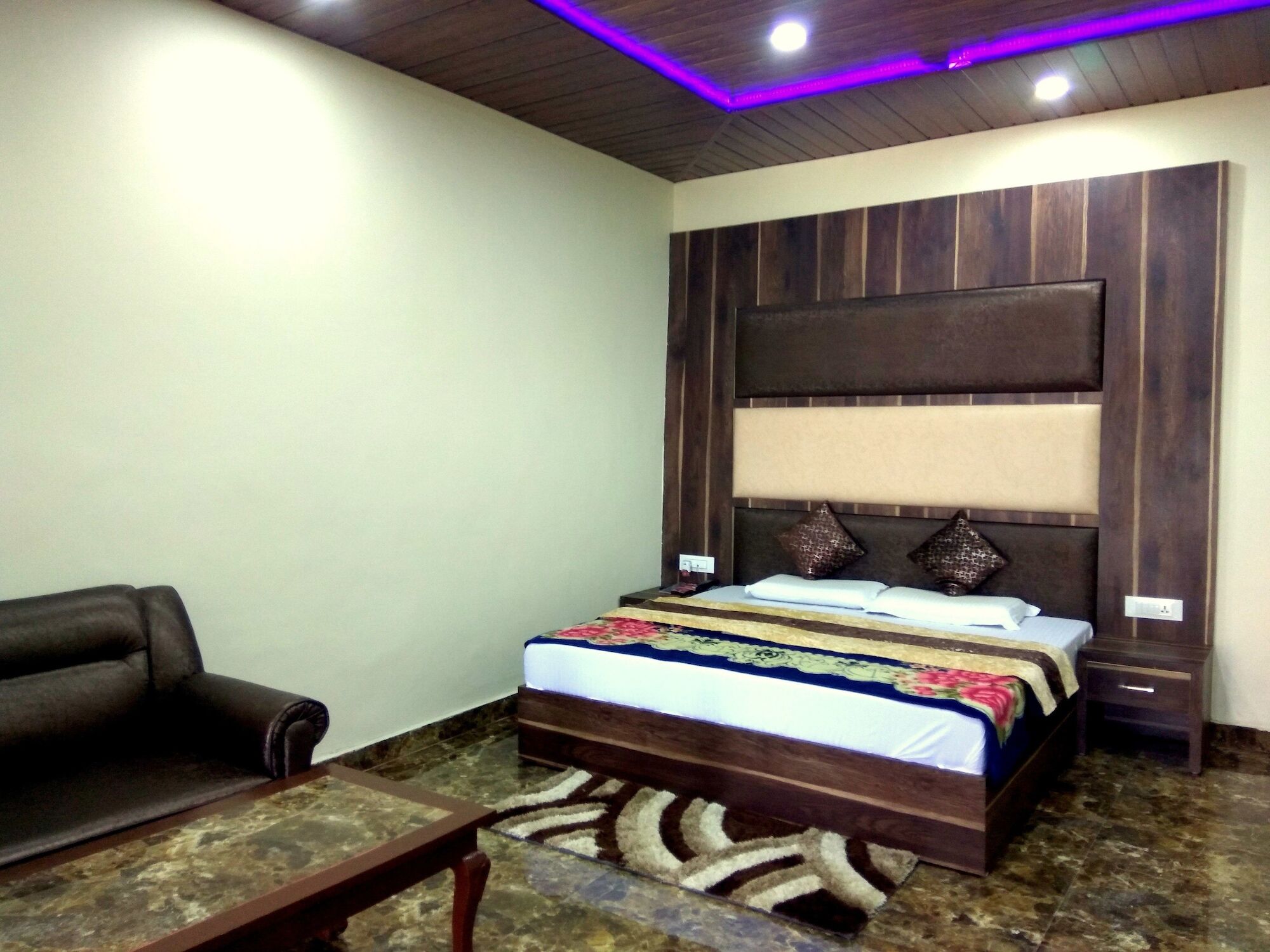 Hotel Himdhara, Dalhousie Dış mekan fotoğraf